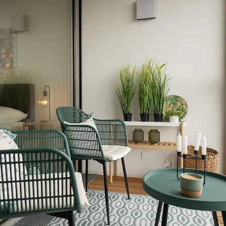 Appartement Posh On 22nd Floor + Loggia, Pool, Gym, Sauna Vienne