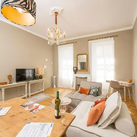 Luxury Mariahilf Apartment Vienna