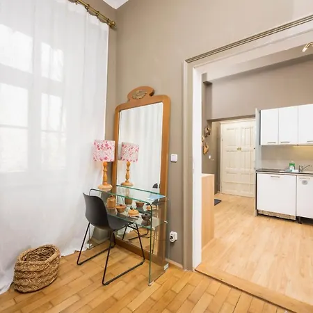 Luxury Mariahilf Apartment *