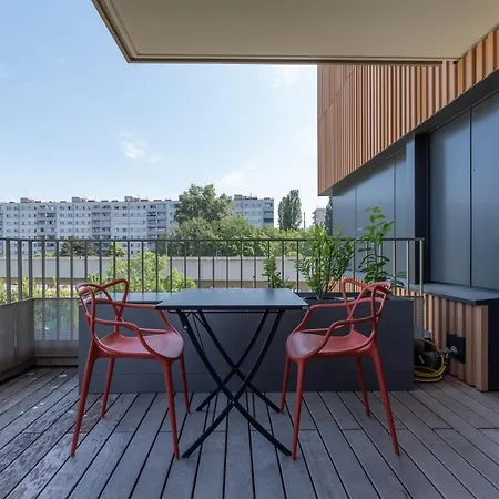 Apartment Neu Zentral Und Ruhig An Der U2 / Stadion