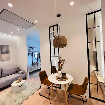 Zeus Design Schlosspark Schoenbrunn Apartment *