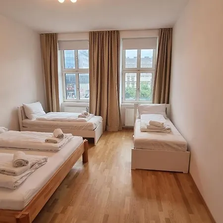 Sunny Next To Metro 1br Wien