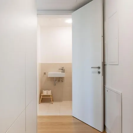 Neu Zentral Und Ruhig An Der U2 / Stadion Apartment Wien