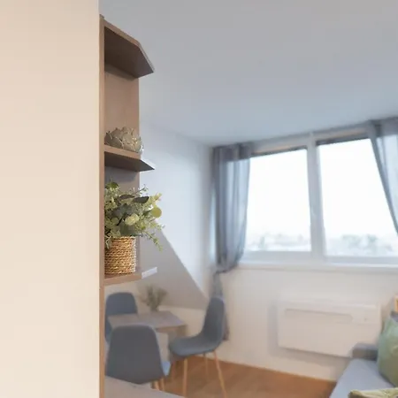 Triester Apartment Vienna