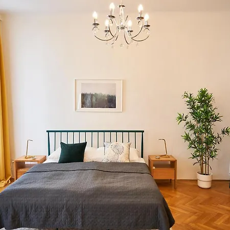Apartment Renovated & Cozy - Close To Museumsquartier *