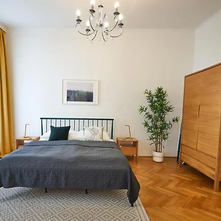 Apartment Renovated & Cozy - Close To Museumsquartier *