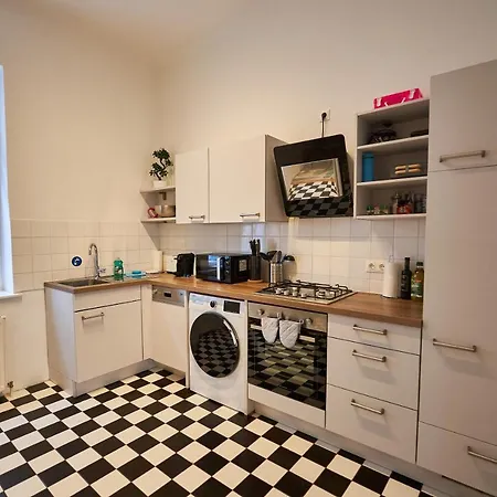 Renovated & Cozy - Close To Museumsquartier Vienna