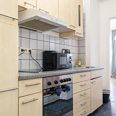 Amazing 2br Near Downtown Apartment