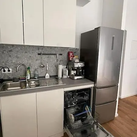 Stilvolle Mit Terrasse/garten Appartement *