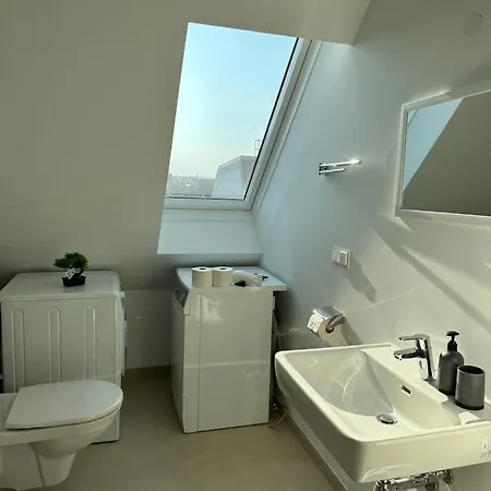 Apartment Contemporary With Stunning Views 20 Vienna