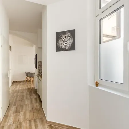 Xxxl Bed/ Free Parking/ Vienna