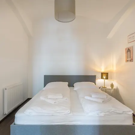 Xxxl Bed/ Free Parking/ Vienna