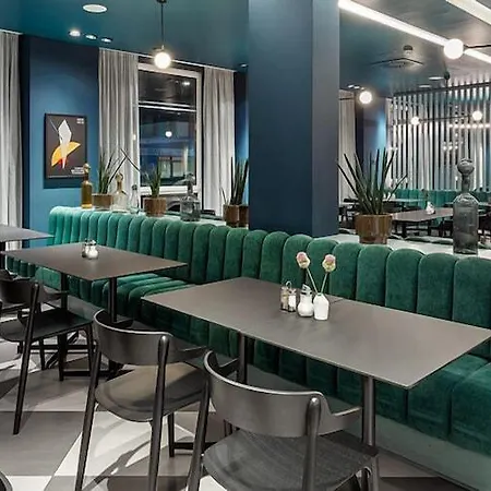 Acom-hotel 4* Bécs