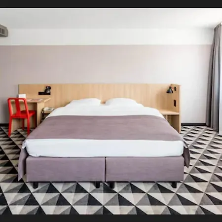 Acom-hotel 4* Bécs