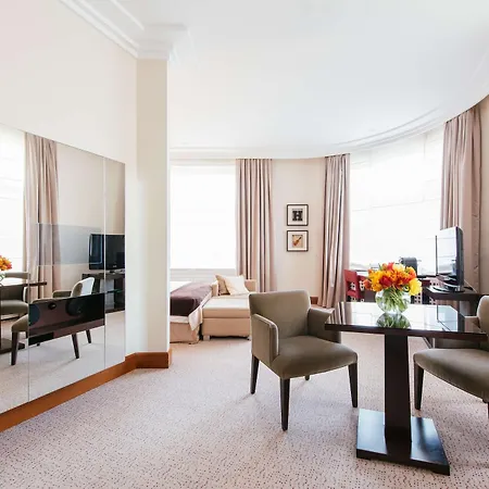 Hotel Radisson Blu Style Hotel, 4*