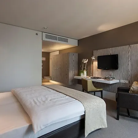 Doubletree By Hilton Schonbrunn Hotel Viena