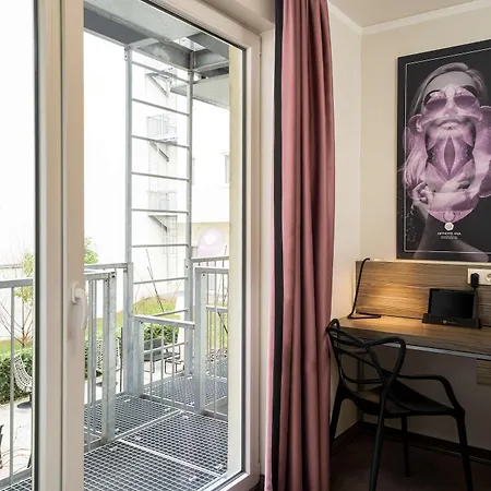 Отель Elaya West 4*