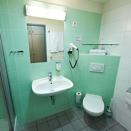 Kolping Zentral Hotel 2*