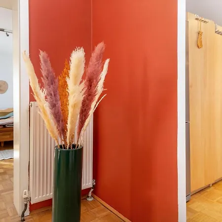 - Balkon - Workspace - Waschmaschine - U2 & U4 Viena