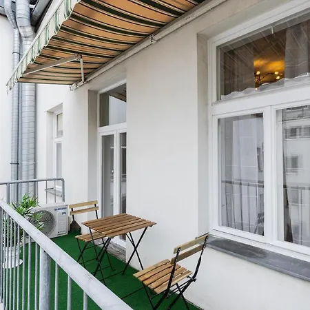 Apartmán 120 M2 4-rooms In A Center *