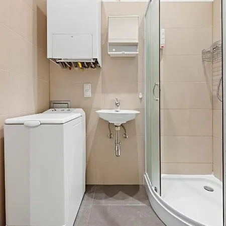 Cozy In 16th District Apartman
