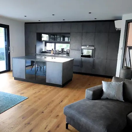 Luxuriöses Penthouse: Un View & Private Lift Apartment *