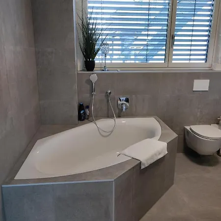 Luxuriöses Penthouse: Un View & Private Lift * Vienna
