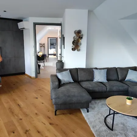 Apartment Luxuriöses Penthouse: Un View & Private Lift