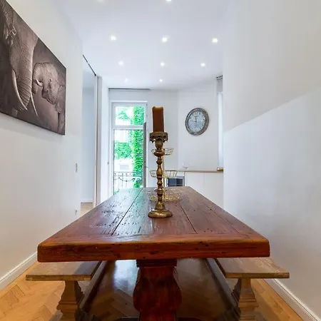 Appartement Large Luxury Near Townhall & Votivkirche