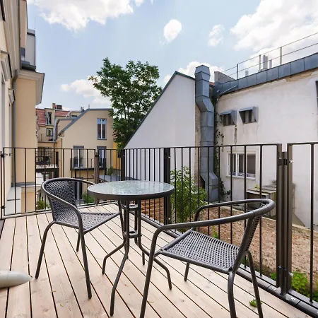 Next To Schoenbrunnpalace Close To Public Transport - Myschoenbrunn