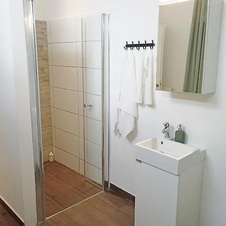 Apartment Spacious 3-bedroom In Centre *