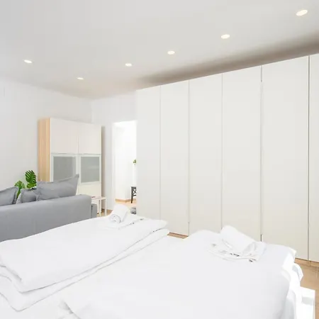 Hideaway Favoriten Apartment *