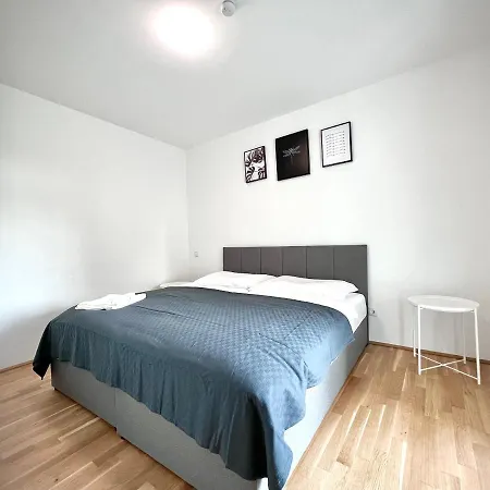 Apartment Schonbrunn *