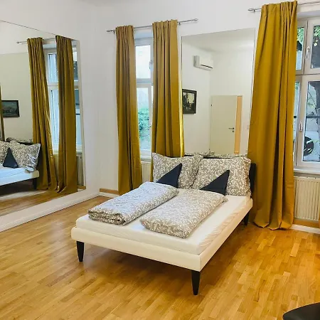 Direct Center-privat Rooms-5 Minutes Mariahilferstrasse * Viena
