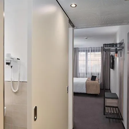 Leonardo West 4* Vienna