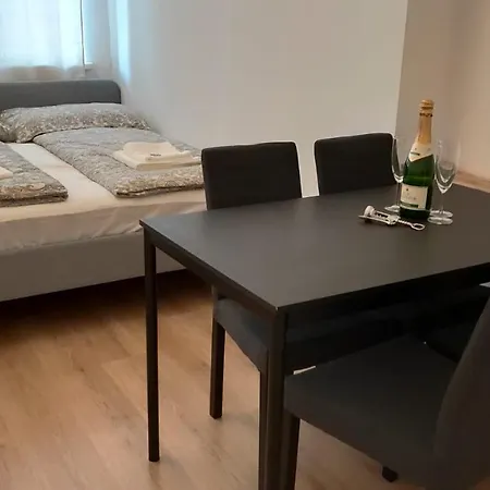 Cozynite Premium Hauptbahnhof 1+2 Apartment *