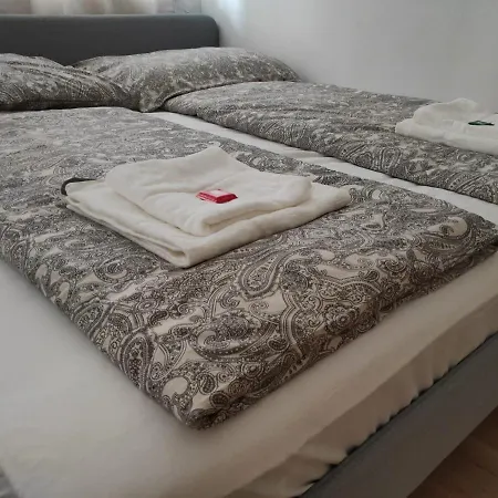Cozynite Premium Hauptbahnhof 1+2 Apartment *