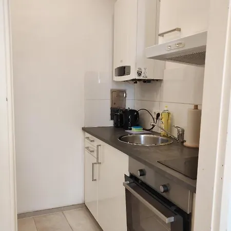Cozynite Premium Hauptbahnhof 1+2 *