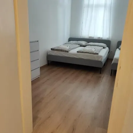 Cozynite Premium Hauptbahnhof 1+2 *