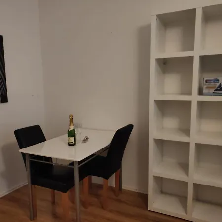 Cozynite Premium Hauptbahnhof 1+2 Apartment *