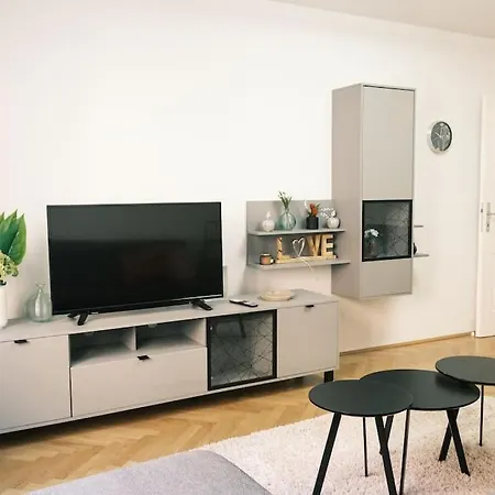 Apartment Pink Prater