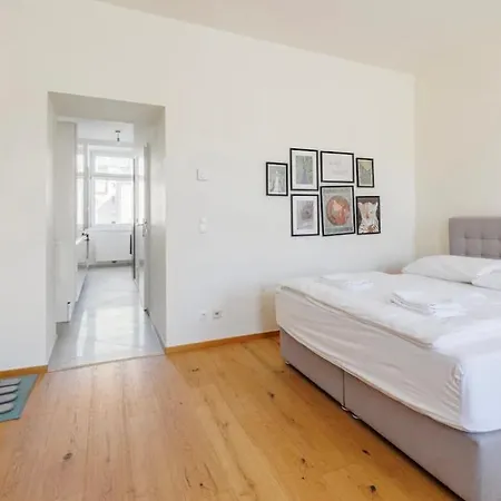 Apartment Near Hauptbahnhof - Kingsize Bed Vienna