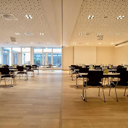 Hotel Flemings Wien-stadthalle 4*