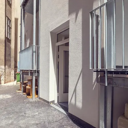Apartment The 77 Alma *