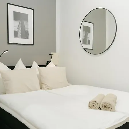 Cozy Perfect For 4-6 Tv Metro Self-checkin *