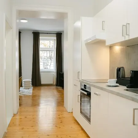 Cozy Perfect For 4-6 Tv Metro Self-checkin *