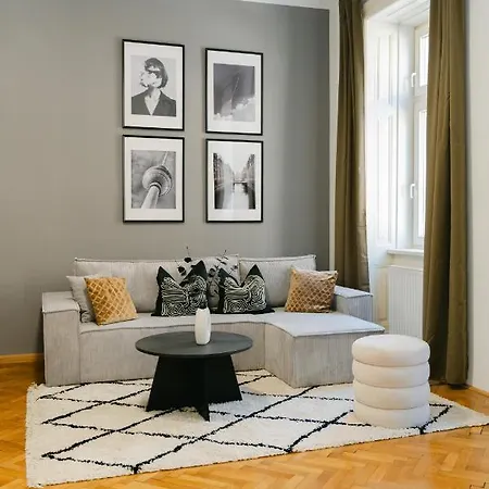 Cozy Perfect For 4-6 Tv Metro Self-checkin Apartment Vienna