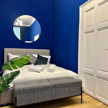 - 2 Min To U1 Reumannplatz Apartment