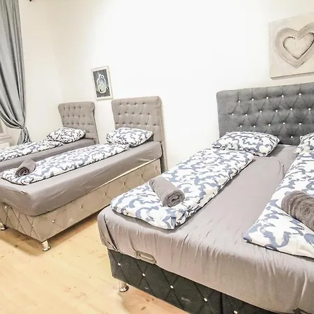Comfort Quad Hn Apartmán *
