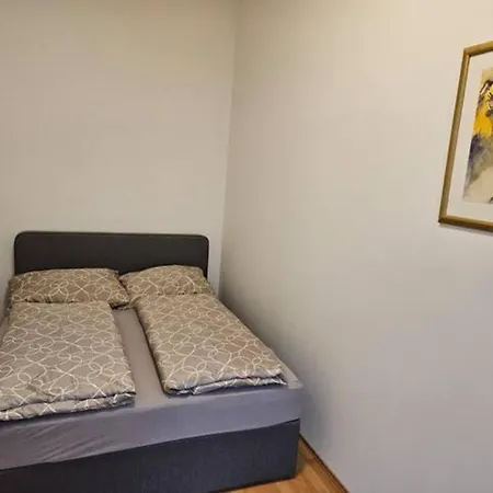 Imperial Flats Apartment *